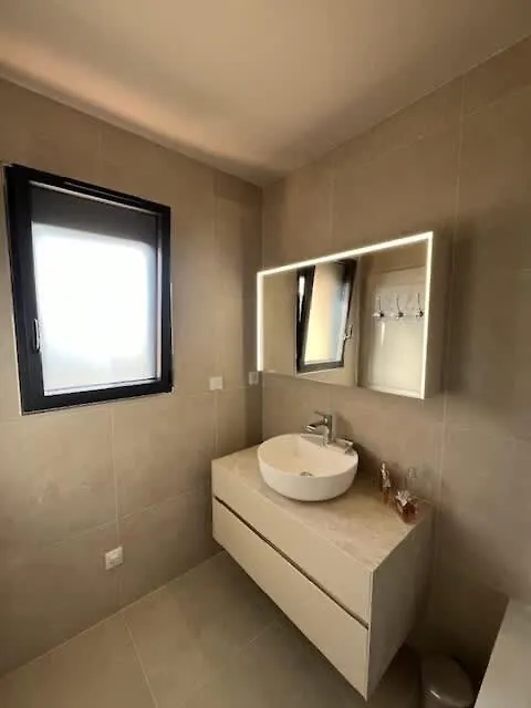 Cozy House With A Pool In Sainte-Maxime 빌라