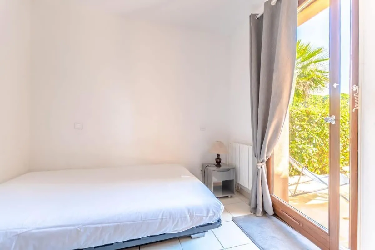 펜션 Cozy House With A Pool In Sainte-Maxime 빌라
